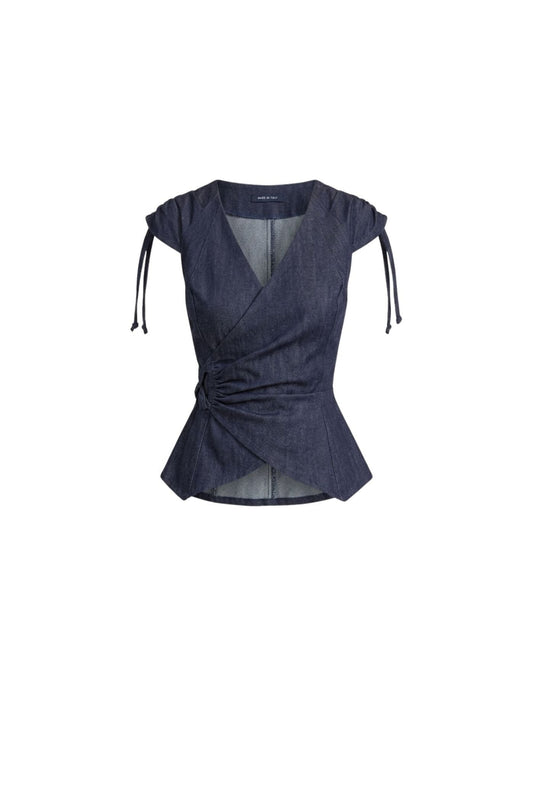 The Sculpted Denim Wrap Top cache-coeur